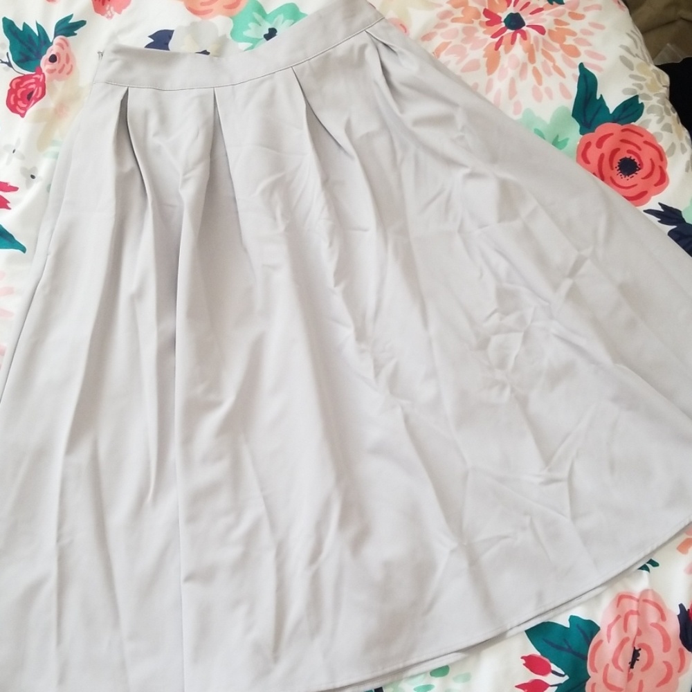  High Waist Pleated Midi Skirt